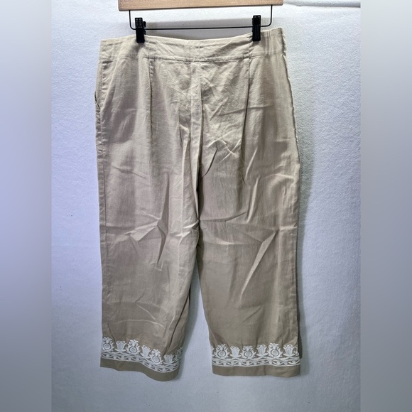Talbots Linen Embroidered Capri Pants Womens 12 Wide  Leg Floral Soft Cute 2041 - Picture 9 of 10